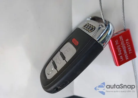 2013 Audi A5 2.0T Premium z USA, uszkodzony, nr VIN WAULFAFR7DA034408